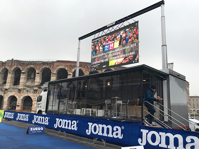 Truck stand ad uso ufficio